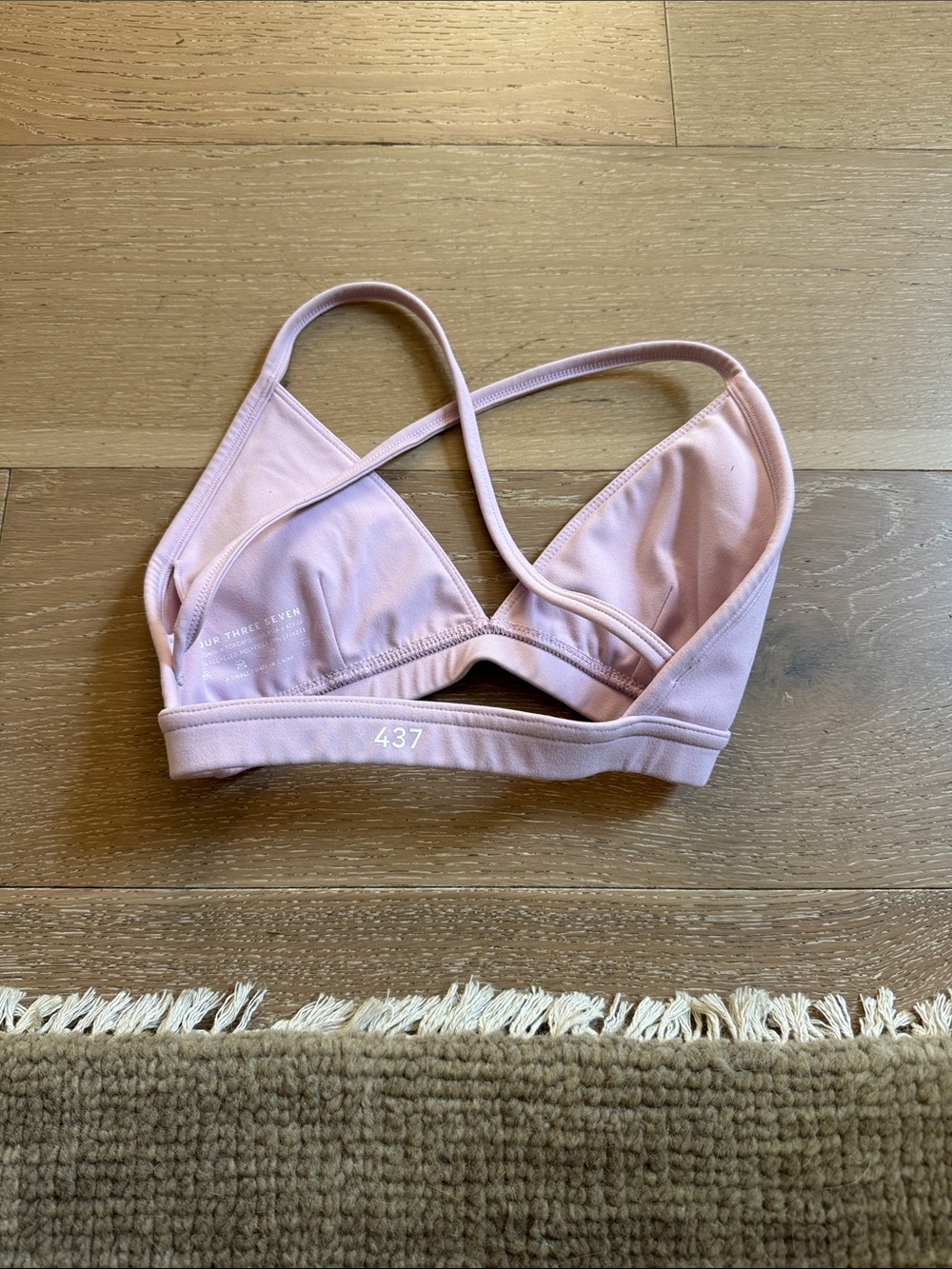 437 the lift sports bra in pink